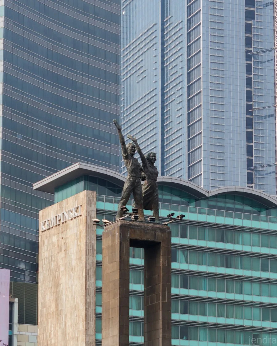Monumen Selamat Datang di Bundaran HI, Jakarta Pusat, ikon di jantung kawasan bisnis dan komunikasi enterprise Indonesia